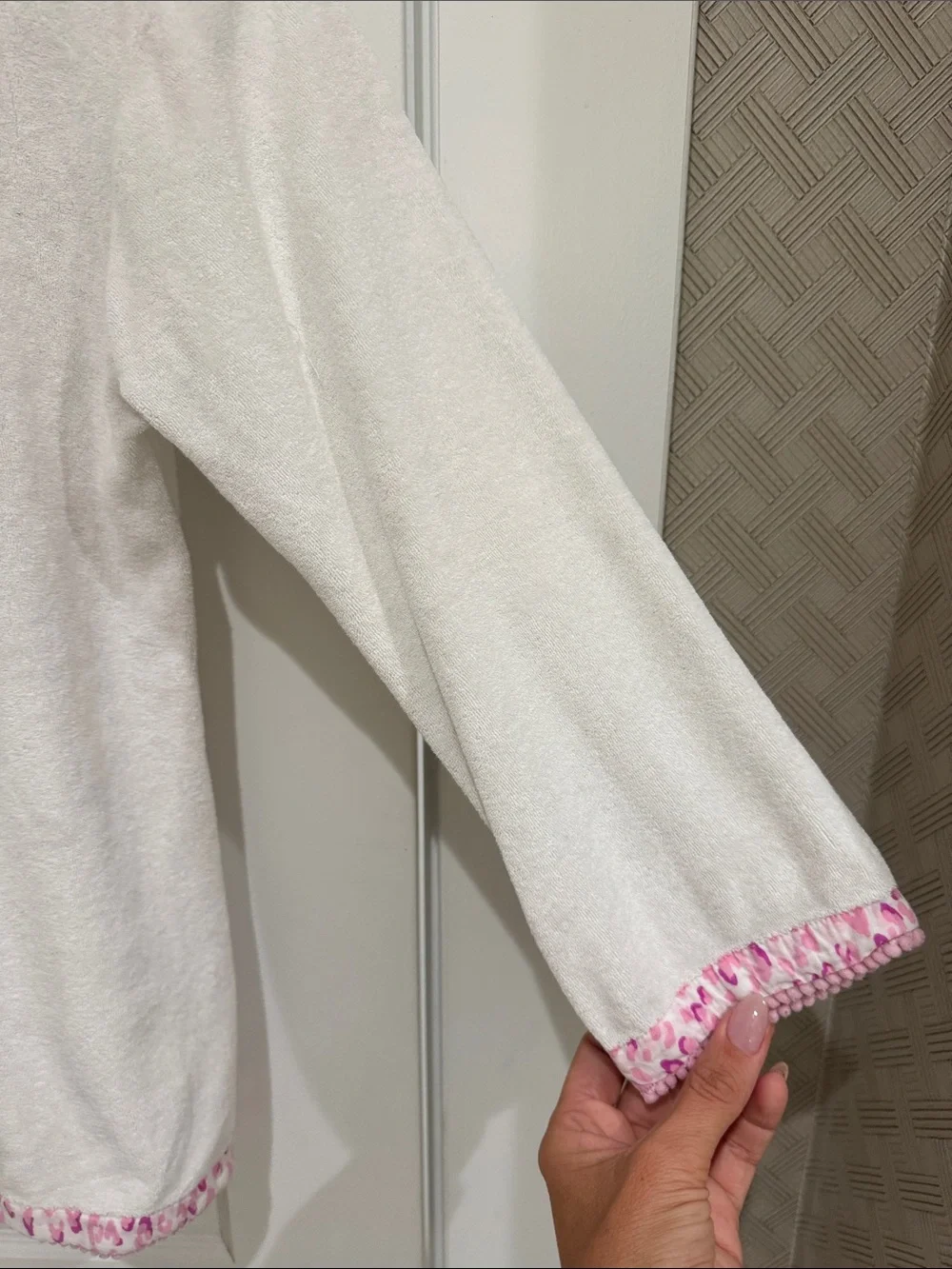 Elizabeth Hurley Bella Hoodie White Hooded Zip Swim Jacket with Pink Trim 8-9